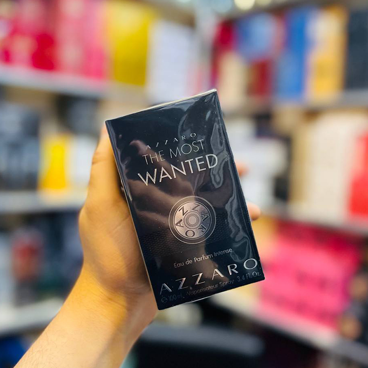 خرید عطر اماراتی آزارو ماست وانتد